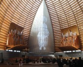 La catedral de madera utiliza un sistema estructural único